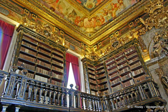 Etage de la Biblioteca Joanina, Université de Coimbra - Portugal