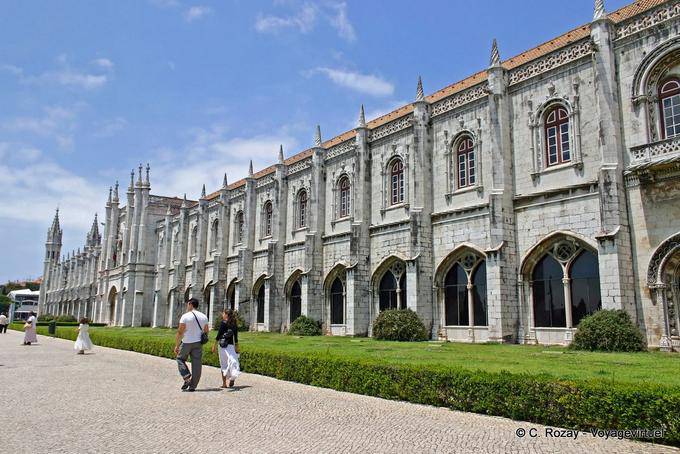 Une partie de la façade du Mosteiro dos Jerónimos, Lisbonne - Portugal