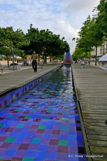 Canaux et fontaine, Parque das Nações, Lisbonne - Portugal