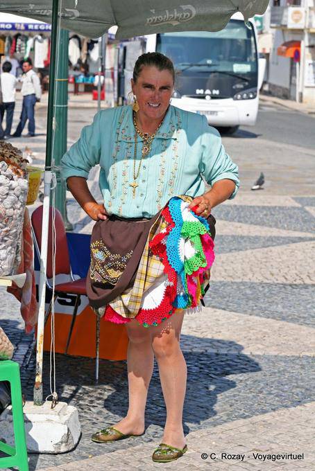 Sous les multiples jupons, Sitio da Nazaré - Portugal
