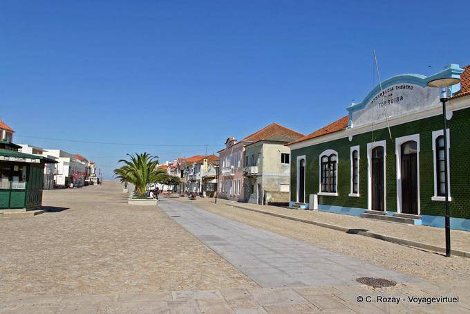 Rue piétonne, Largo da Varina, Torreira - Portugal