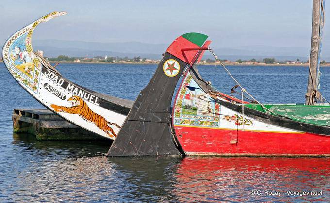 Proue et gouvernail des moliceiros, Torreira - Portugal