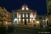 Façade de la banque du Portugal, Praça do Giraldo, Évora, Portugal.