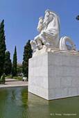 Les chevaux de pierre, Jardin do Império, Jeronimos, Lisbonne, Portugal.