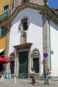 Chapelle, largo de Terreiro, angle Rua Alfândega, Porto, Portugal.