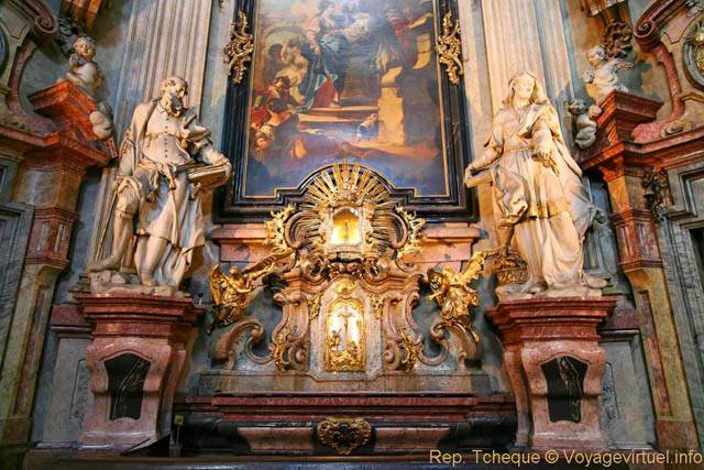 Église Saint-Nicolas (Kostel sv. Mikuláše), un autel secondaire, Malá Strana - Prague, République Tchèque