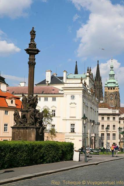 Hradcanske Namesti, Colonne de la Peste - Prague, République Tchèque