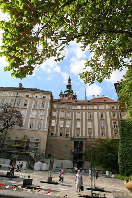 Hradčany, les façades du château depuis la cour des jardins , Zahrady, (Prazsky Hrad) - Prague, République Tchèque