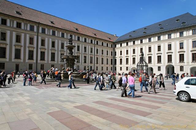Hradčany, deuxième Cour du château Royal, (Prazsky Hrad) - Prague, République Tchèque
