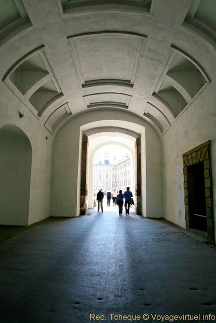 Hradčany, entrée du château côté Powder Bridge - Prague, République Tchèque