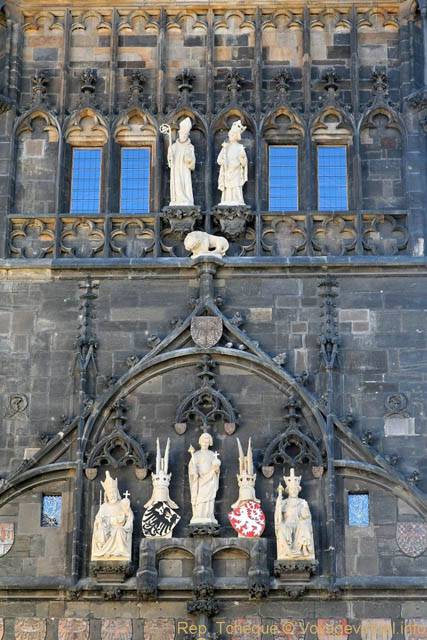 Détail de la Tour Gothique (est), place des Croisés - Prague, République Tchèque