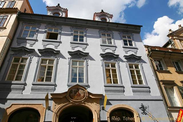 Malá Strana, façade bleue dans Na Kampe - Prague, République Tchèque