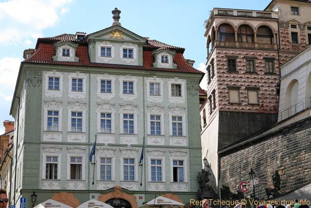 Façade ornée de Ke Hradu, Nerudova, Malá Strana - Prague, République Tchèque