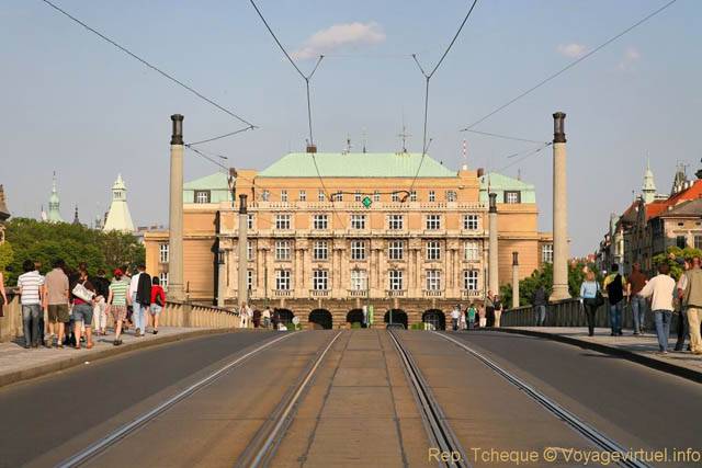 Entre les rails, Manesuv Most, Palacha Namesti - Prague, République Tchèque