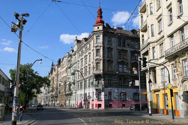 Immeuble à l'angle de Myslíkova et Masarykovo Nabrezy - Prague, République Tchèque