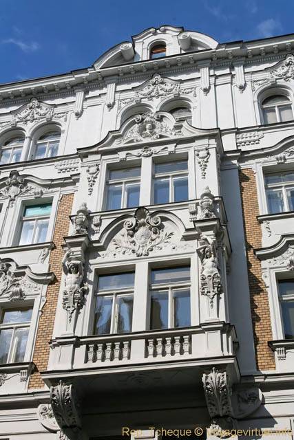 Façade au-dessus du Blue, 6 Melantrichova - Prague, République Tchèque