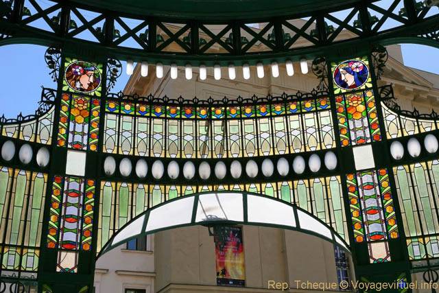 Maison municipale (Obecní dům), la verrière externe - Prague, République Tchèque