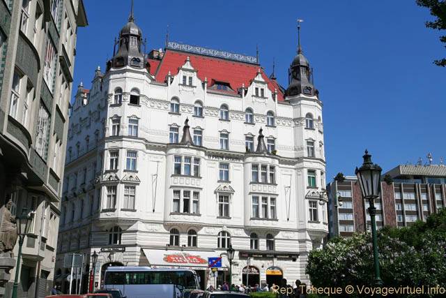 Nam Curieovych, le bâtiment U Pruni Reduty, Josefov - Prague, République Tchèque