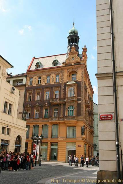 Immeuble à l'angle de Havelska, vue depuis Ovocny Trh, Stare Mesto - Prague, République Tchèque