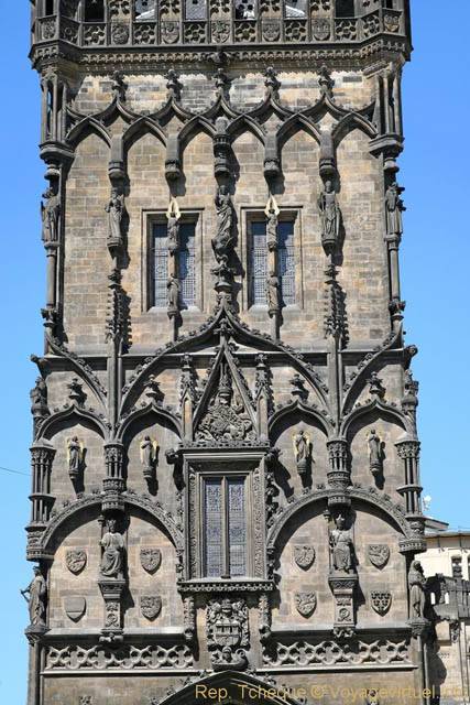 Tour de la Poudrière (Prašná brána), ornementation de la face Est - Prague, République Tchèque
