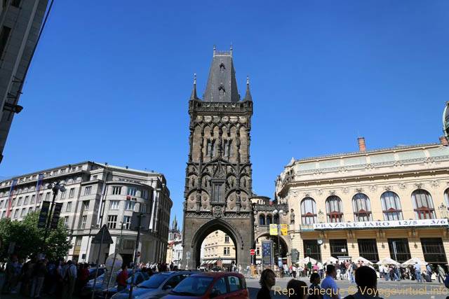Tour de la Poudrière (Prašná brána), vue d'ensemble de la face Est - Prague, République Tchèque
