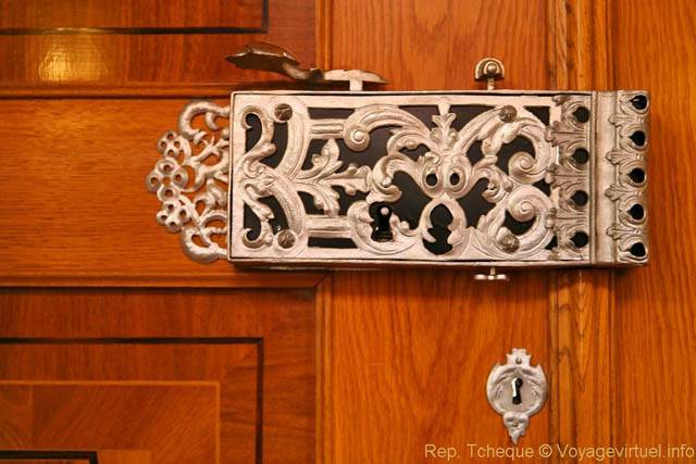 Palais Wallenstein, une serrure de porte, Sénat tchèque - Prague, République Tchèque