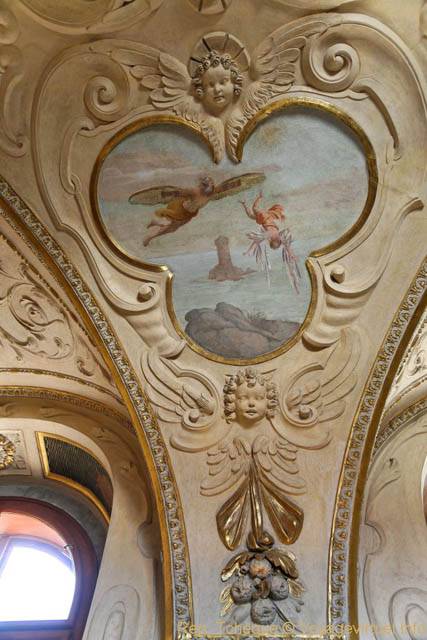 Icare et son fils, peinture du Palais Wallenstein, (Valdštejnský palác), Sénat - Prague, République Tchèque