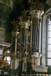 Gros plan sur les orgues de la moitié du XVIIIe siècle, Église Saint-Nicolas (Kostel sv. Mikuláše), Malá Strana, Prague, République Tchèque.