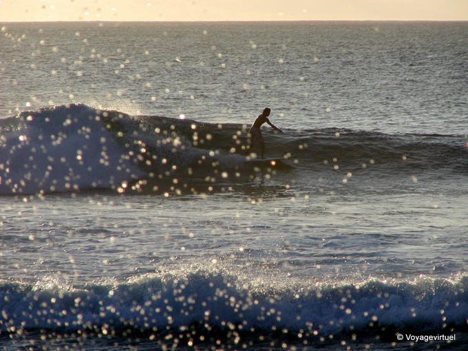 Sur la vague, Saint-Leu - La Réunion