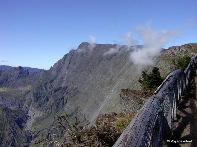 Cirque de la Rivière des Galets depuis le Maïdo, Mafate - La Réunion