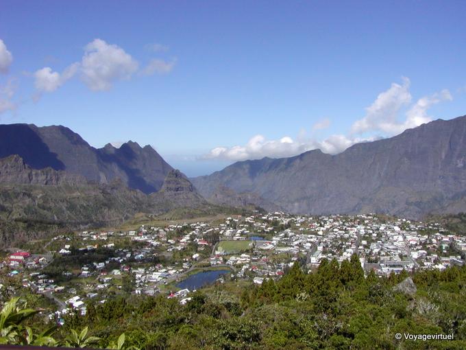 Cilaos, vue générale - La Réunion