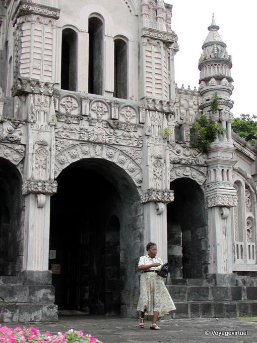 Eglise de Sainte-Anne, œuvre du Père Dobemberger ou père Dobem - La Réunion
