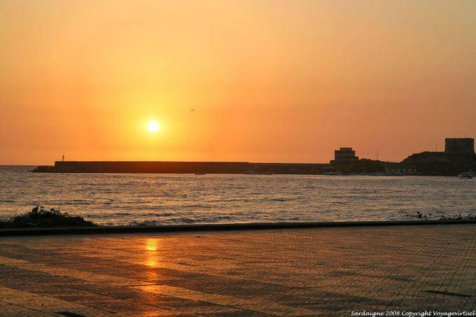 Bosa Marina, coucher de soleil sur l'Isola Rossa - Sardaigne