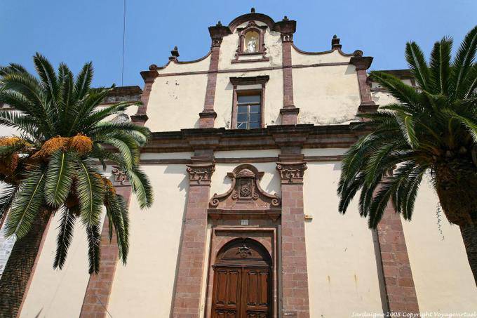 Bosa, Piazza del Carmine - Sardaigne