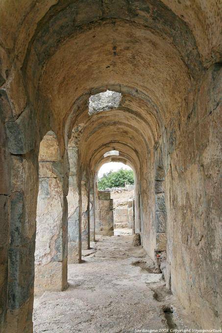 Fordongianus, thermes romains, arcades des bains - Sardaigne