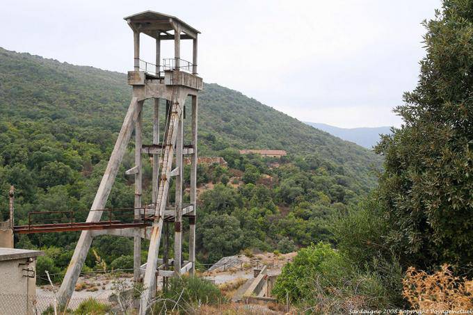 Ingurtosu, Naracauli, vestiges de la laverie Brassey, désolation industrielle - Sardaigne