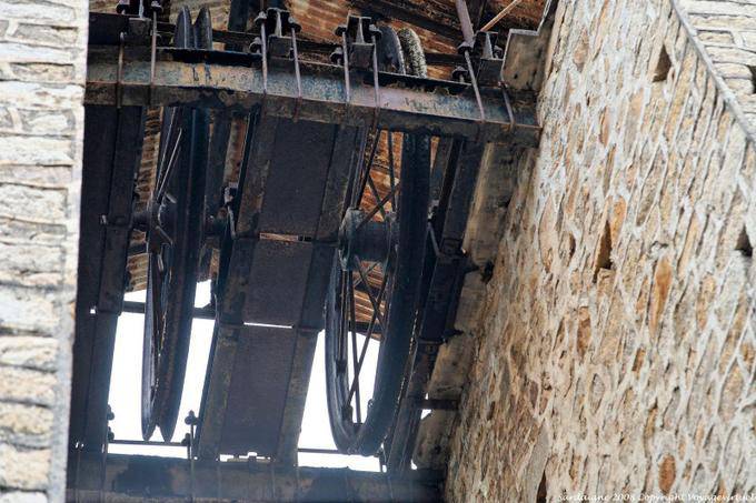Ingurtosu, Naracauli, des poulies de chevalement, vestiges de mine - Sardaigne
