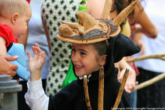 Nuoro, Festa del Redentore, Bundu di Orani, bonjour bébé - Sardaigne