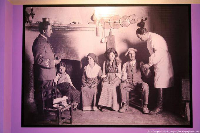 Nuoro Museum, soins en famille - Sardaigne