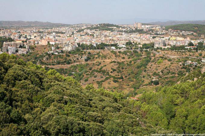 Nuoro, panorama depuis Mont Ortobene - Sardaigne