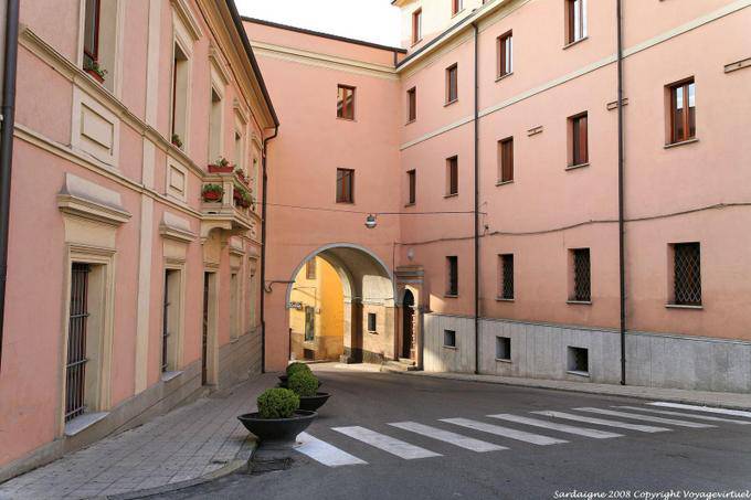 Nuoro, Piazza Santa Maria - Sardaigne