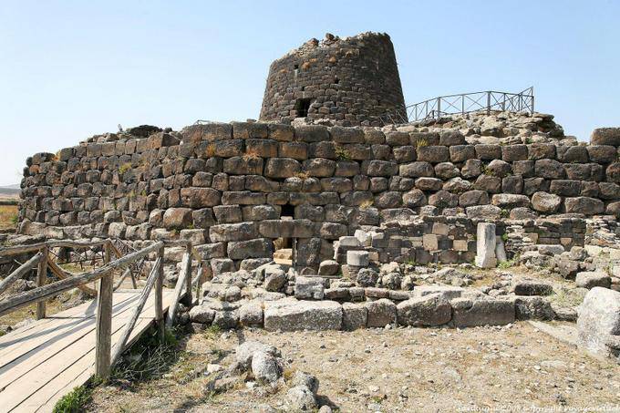 Nuraghe Santu Antine - Sardaigne