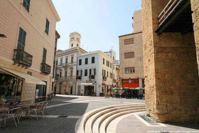 Oristano, piazza Roma, vue arrière - Sardaigne