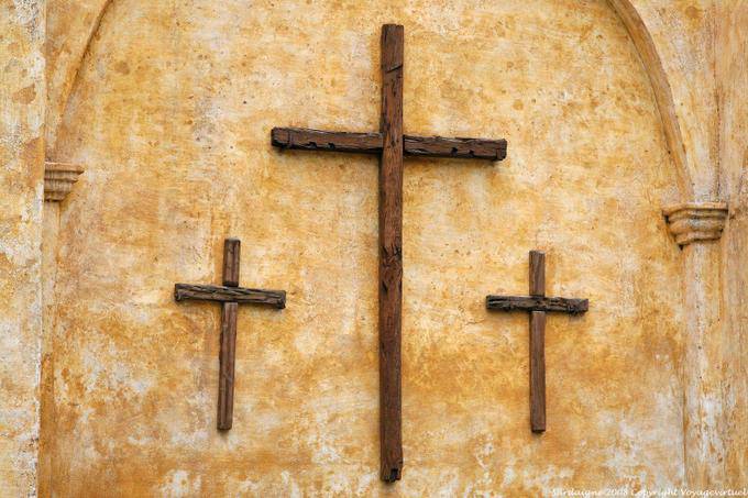 Orosei, Croix de la Chiesa Sas Animas, via Nazionale - Sardaigne