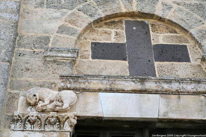 Santa Giusta, la Basilica Romanica Santa Justa - Sardaigne