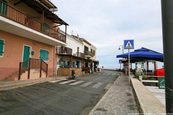 Stintino, via Lungomare Colombo - Sardaigne