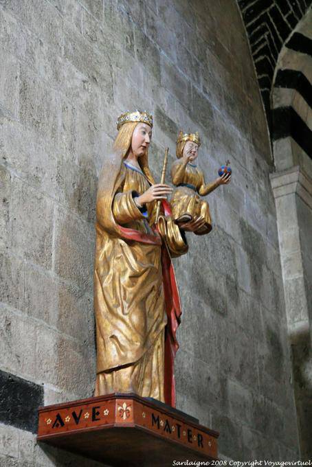 Thiesi, Église de San Pietro di Sorres, statue de la Vierge Ave Mater - Sardaigne