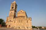 Santa Giusta, panorama extérieur de la Basilica Romanica Santa Justa, Sardaigne.