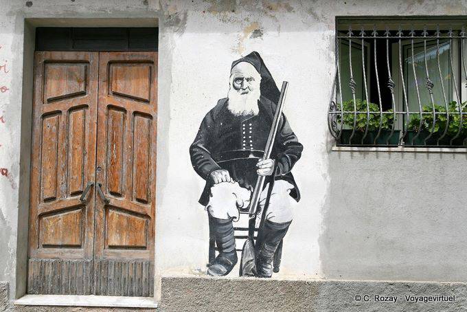 Orgosolo, le vieil homme au fusil, murales via Santa Caterina - Sardaigne