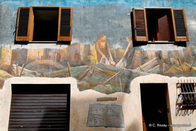 Orgosolo, le lever du corps dans les ruines, Corso Repubblica, murales - Sardaigne